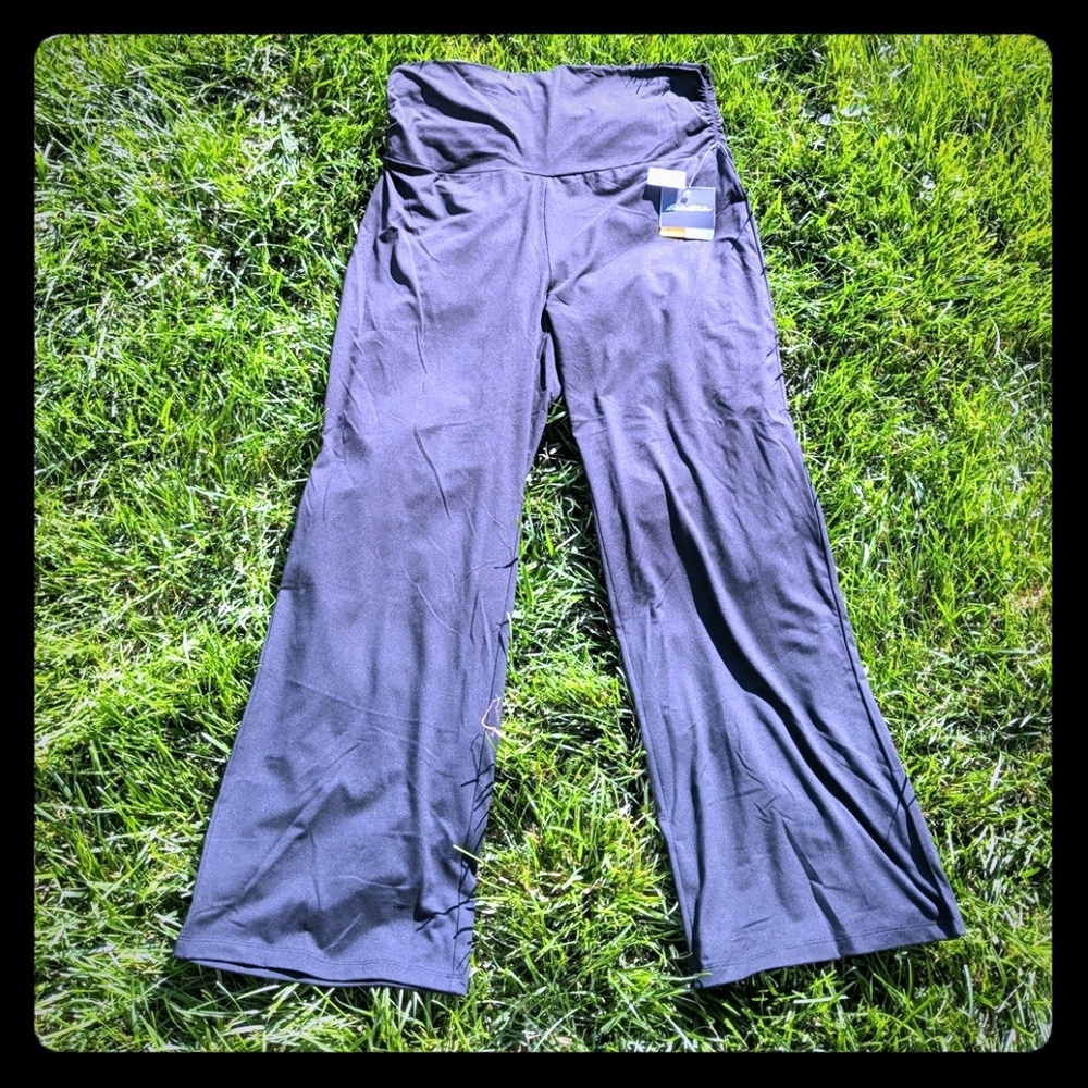 Eddie Bauer free shade  yoga pants black Travex 1x
